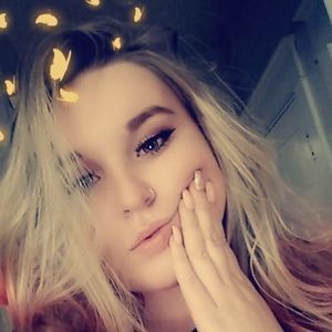 Meet your Posher, Alexus